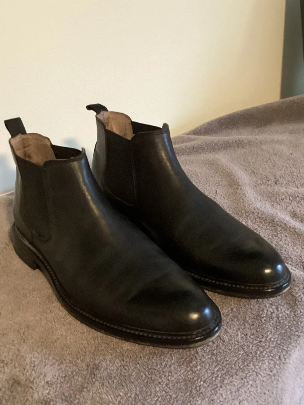 Banana Republic Black Leather Chukka Boots